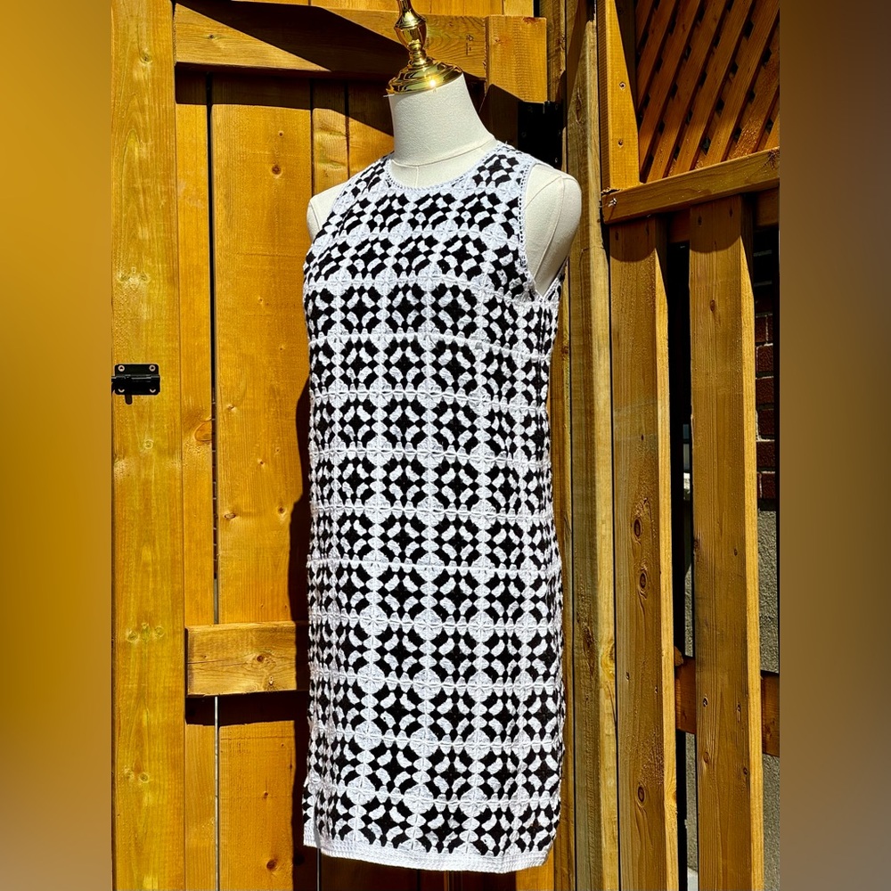 🆕 FARM Rio 🧿 NWOT Patch Crochet Black & White Monochrome Mini Dress - Size S - Picture 4 of 14